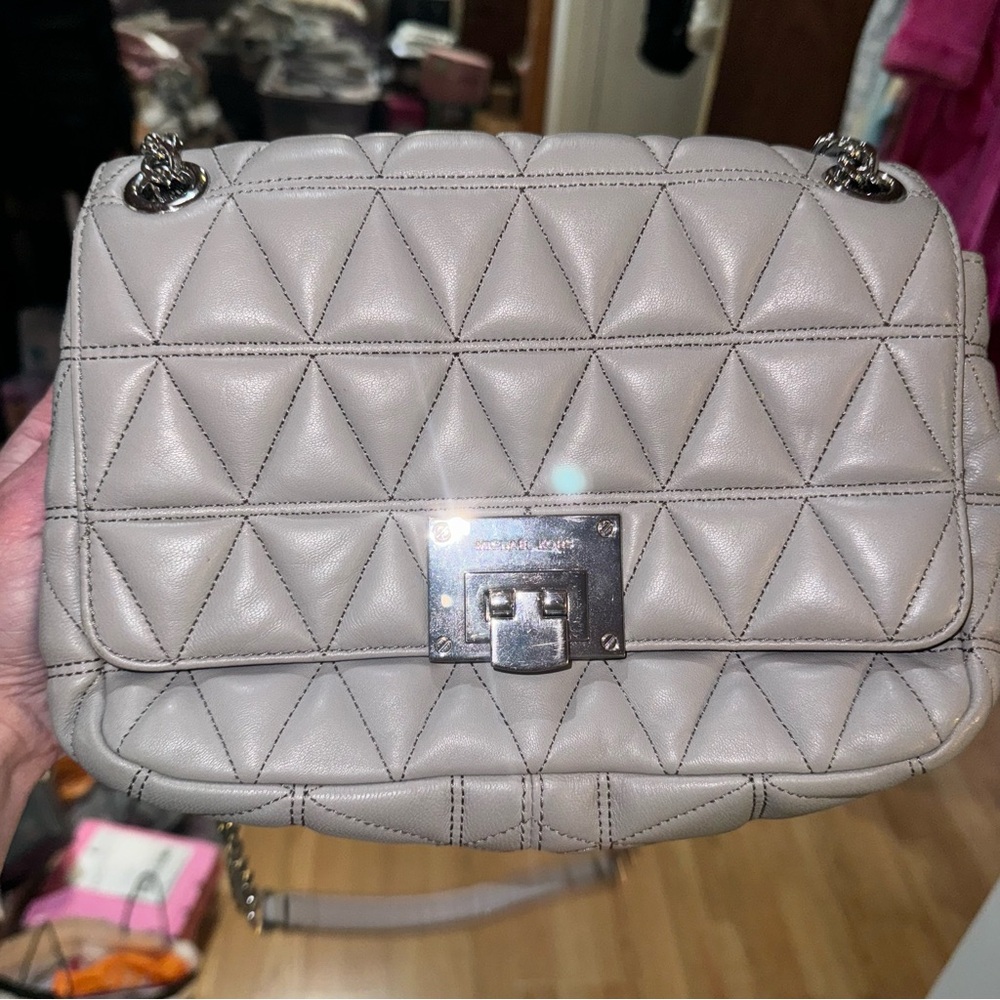 Michael kors quilted shoulder bag